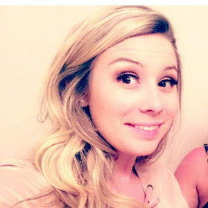 Meet your Posher, Casey